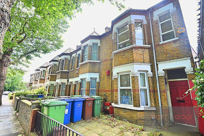 2 Bedroom Apartment To Rent In Albany Road, Walworth, SE5