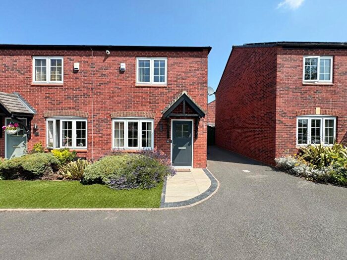 2 Bedroom Semi Detached House For Sale In Dewberry Road, Tidbury Green, Solihull, B90