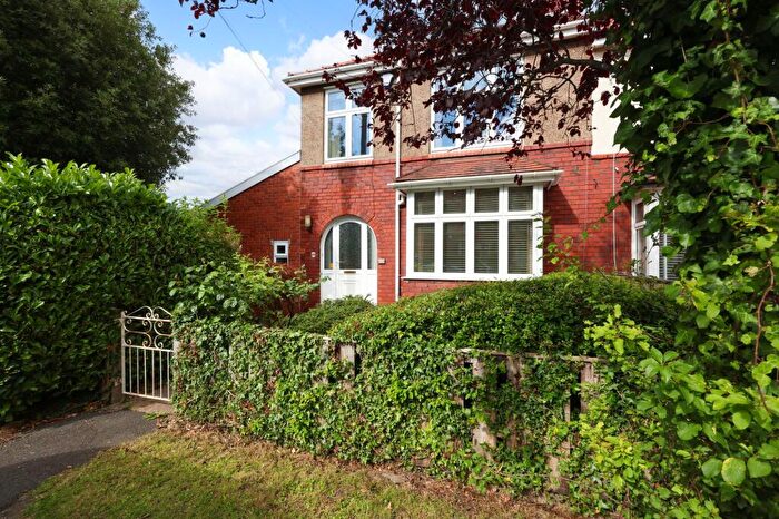 4 Bedroom End Of Terrace House For Sale In Longmead Avenue, Bristol, BS7