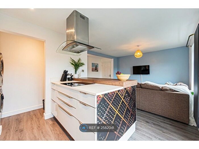 3 Bedroom Terraced House To Rent In Havana Close, Manchester, M11