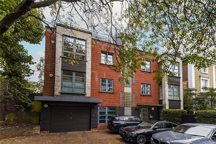 2 Bedroom Apartment To Rent In Haverstock Hill, London, NW3