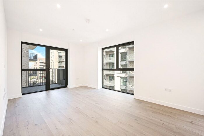 1 Bedroom Flat To Rent In Damsel Grove, London, N4