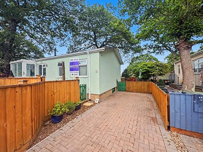 2 Bedroom Park Home For Sale In Baytree Close, Glenholt, PL6