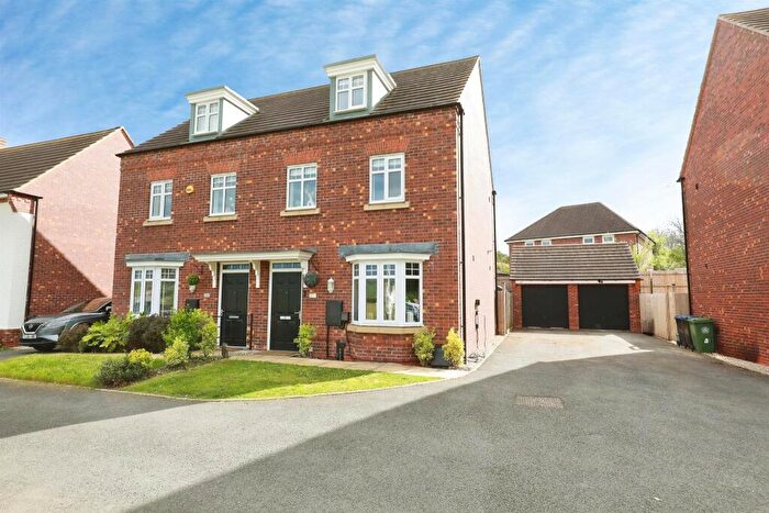 3 Bedroom Town House For Sale In Ash Mews, Bishops Itchington, Southam, CV47