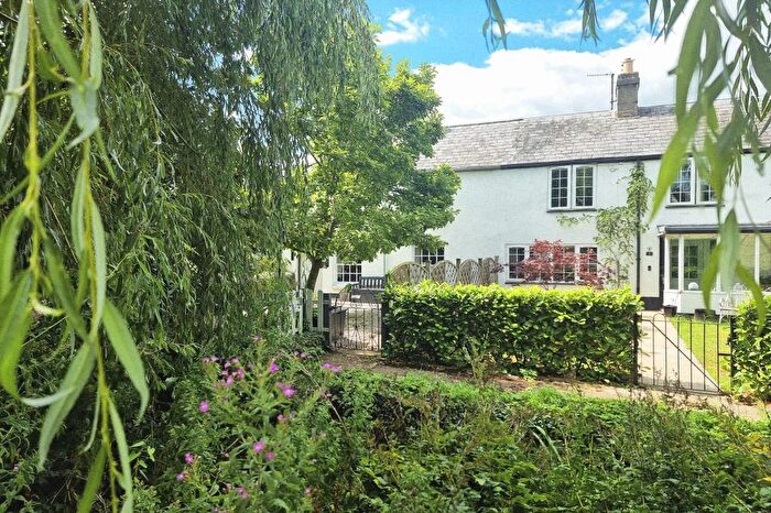 3 Bedroom Semi-Detached House For Sale In Wendlebury, Oxfordshire, OX25
