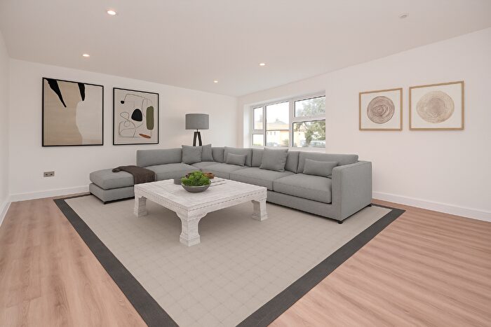1 Bedroom Flat To Rent In Hutton Road, Brentwood, Essex, CM15