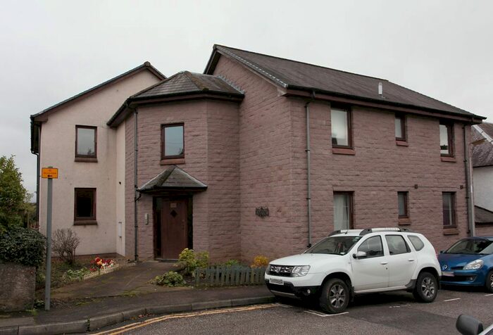 2 Bedroom Flat To Rent In Addison Terrace, Crieff, PH7