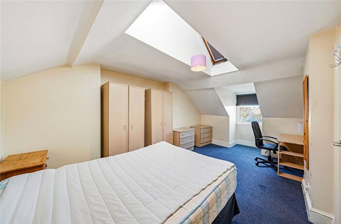 1 Bedroom Flat To Rent In Camden Road, Holloway, London, N7