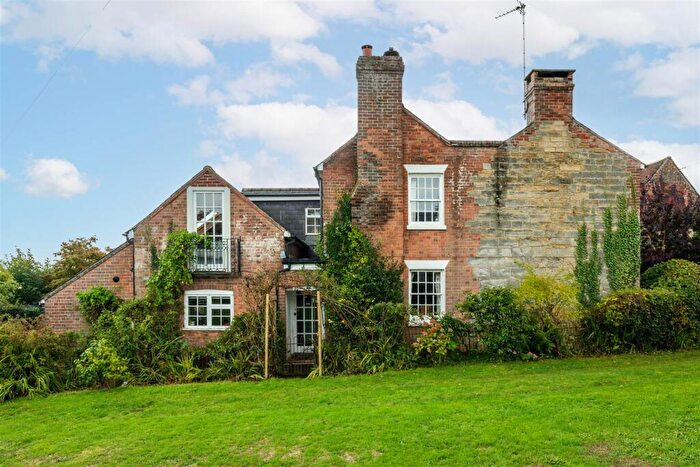 4 Bedroom Detached House For Sale In Haywards Heath Road, Balcombe, RH17