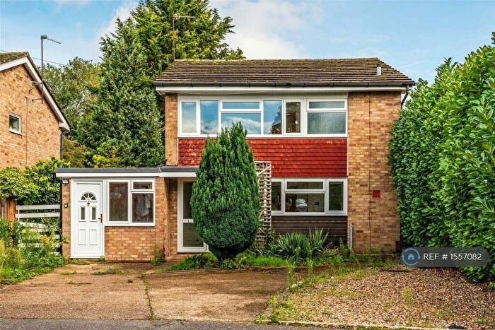 4 Bedroom Detached House To Rent In Cannon Grove, Fetcham, Leatherhead, KT22