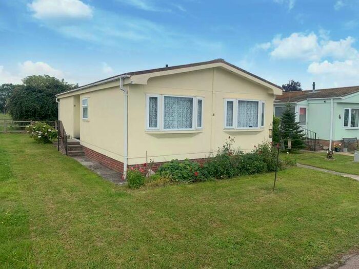 2 Bedroom Park Home Mobile Home For Sale In Broadfield Park, Moor Road, , Middlezoy, Bridgwater, TA7
