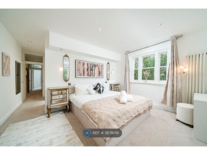 3 Bedroom Maisonette To Rent In Maida Vale, London, W9