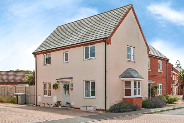 3 Bedroom Semi Detached House For Sale In Peabody Road, Aylsham, Norwich, NR11
