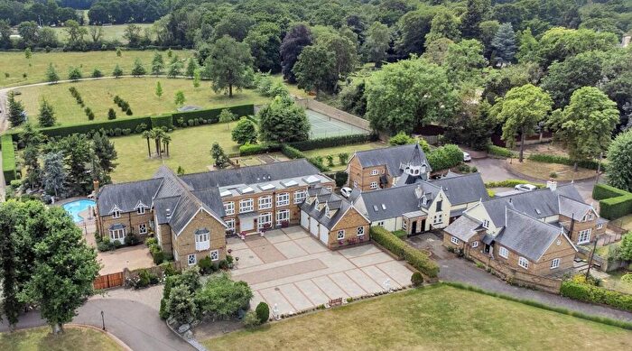 6 Bedroom Detached House For Sale In Kemnal Road, Chislehurst, Kent, BR7