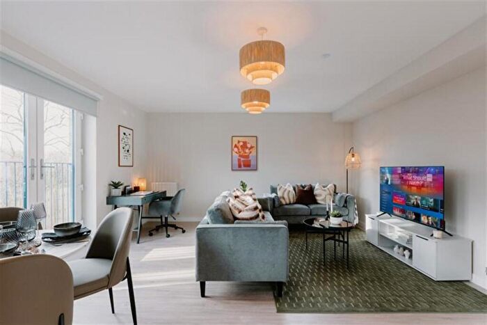 2 Bedroom Flat To Rent In Casa, Vista Park Glasgow, G33