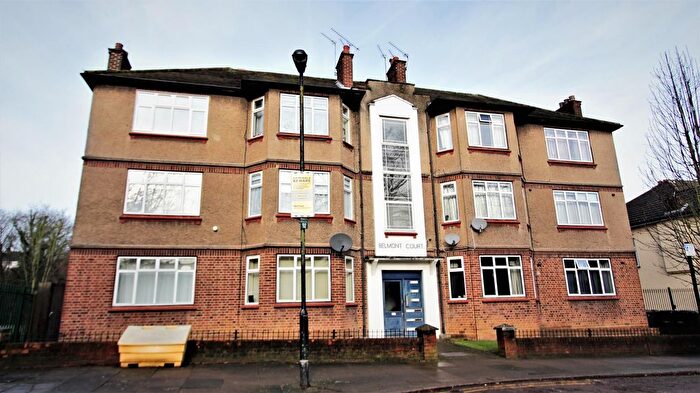 2 Bedroom Flat To Rent In Belmont Court, Bounds Green, N11