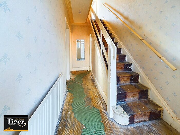 3 Bedroom Terraced House For Sale In Roselyn Avenue, Blackpool, FY4