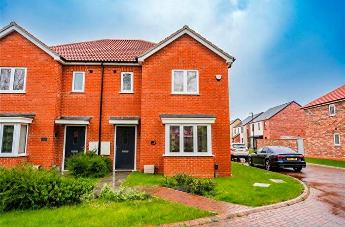 3 Bedroom Semi-Detached House To Rent In Fritillary Drive, Healing, DN41