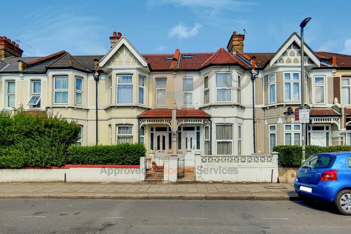 4 Bedroom Terraced House To Rent In Totterdown Street, London, SW17