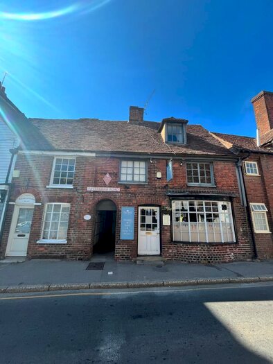 3 Bedroom Apartment To Rent In The Square, Lenham, Maidstone, ME17