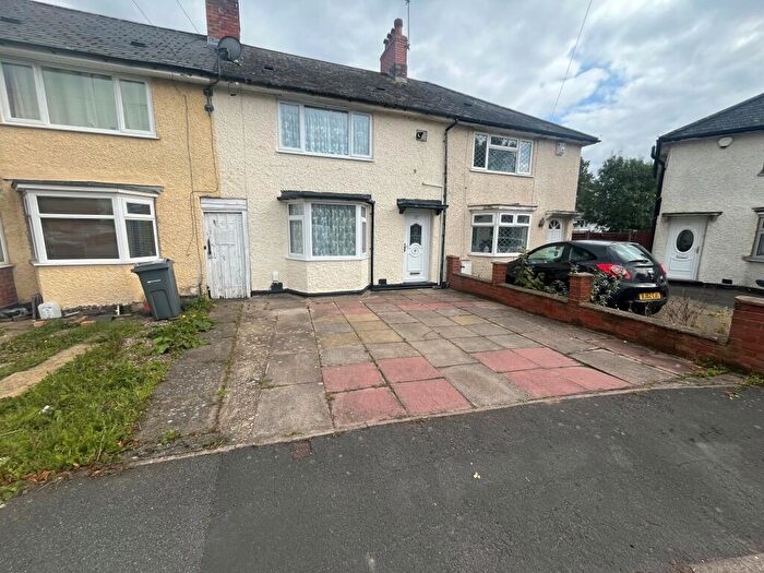 3 Bedroom House To Rent In Selby Grove, Birmingham, B13