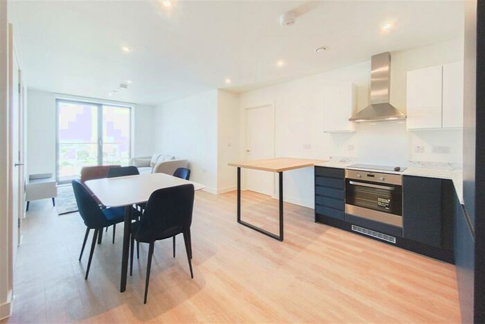 2 Bedroom Apartment To Rent In Laurence Place, M3