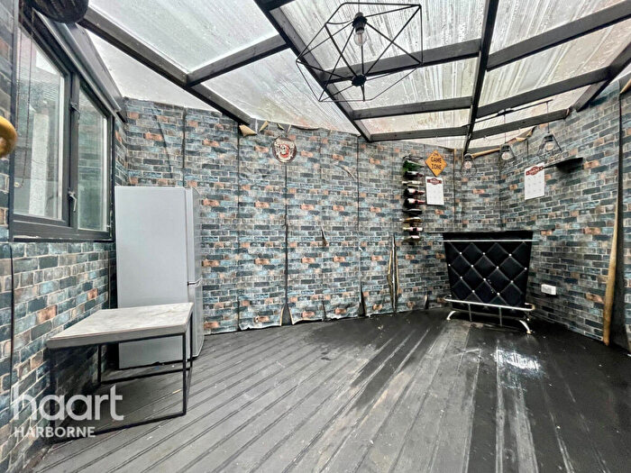 3 Bedroom Semi Detached House For Sale In Eva Road, Oldbury, B68