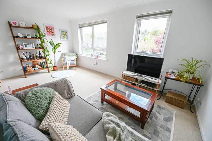 1 Bedroom Flat For Sale In Allenview Road, Wimborne, BH21