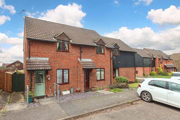 2 Bedroom End Of Terrace House For Sale In Cheddington, LU7