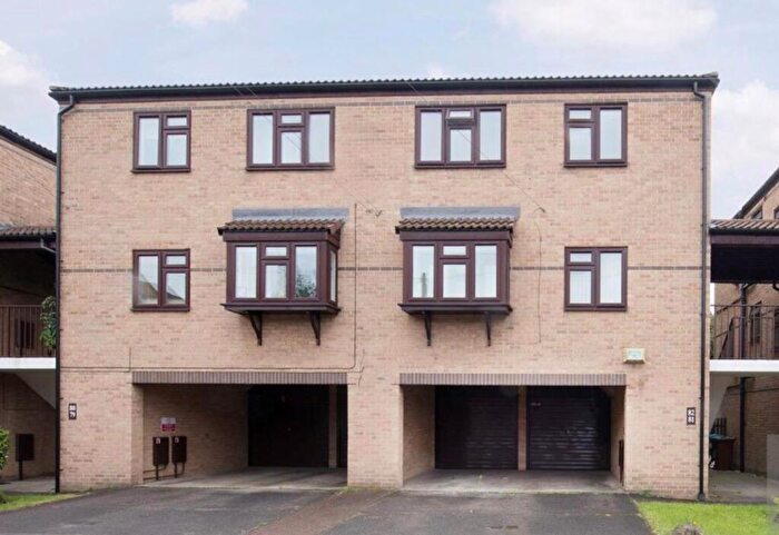 2 Bedroom Flat To Rent In Lenton Manor, NG7