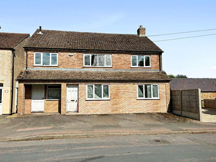 5 Bedroom Detached House To Rent In Wales Street, Rothwell, Northamptonshire, NN14