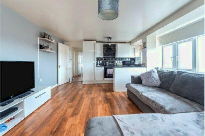 1 Bedroom Flat To Rent In Dock Road, Tilbury, RM18