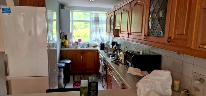 3 Bedroom Terraced House To Rent In Cobham, Great Strand, Colindale, NW9