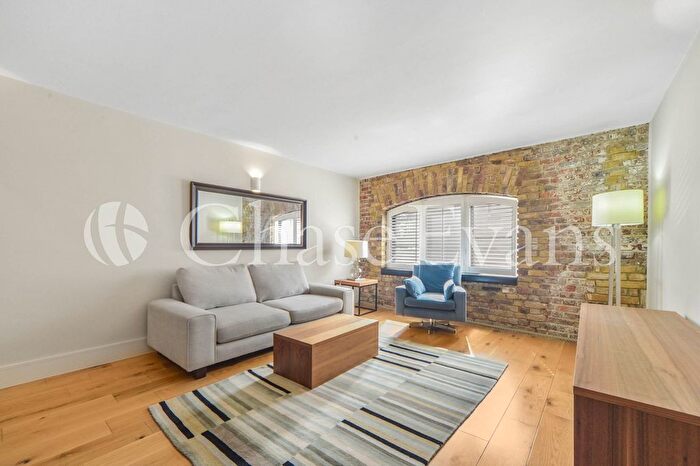 2 Bedroom Flat To Rent In Reardon Path, Wapping, London, E1W