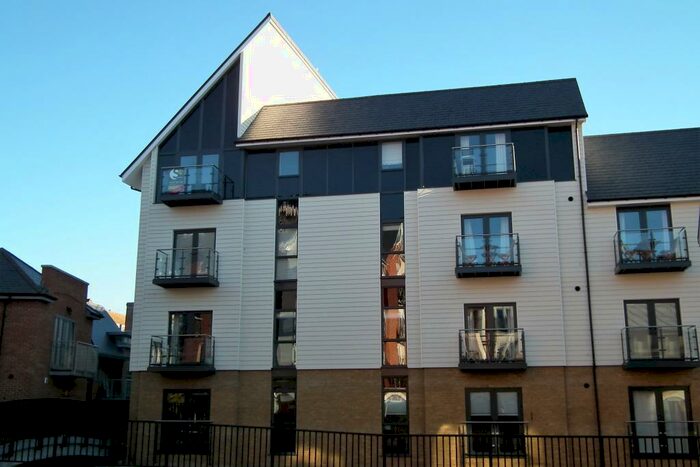 2 Bedroom Apartment To Rent In Stour Street, Canterbury, Kent, CT1