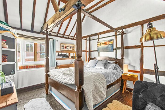 2 Bedroom Terraced House For Sale In Chapel Street, Marlow, SL7