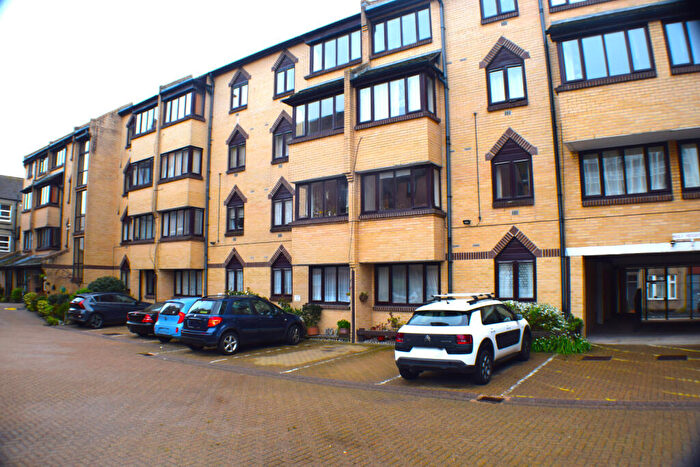 1 Bedroom Retirement Property For Sale In Bread Street, BN1