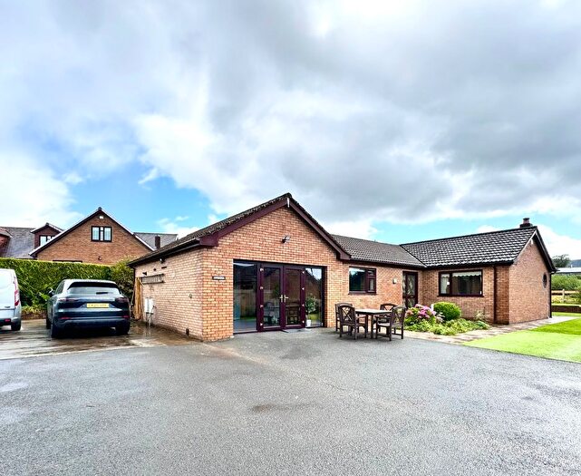 3 Bedroom Detached Bungalow For Sale In Halt Road, Rhigos, Aberdare, CF44