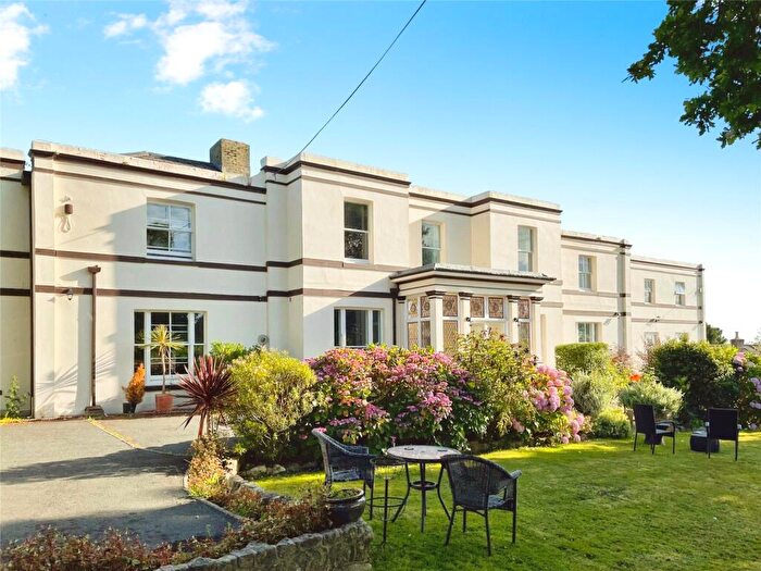 3 Bedroom Apartment For Sale In Millfield Avenue, East Cowes, Isle Of Wight, PO32