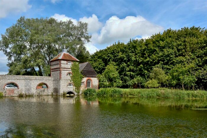 2 Bedroom Bungalow To Rent In West Wycombe Park, West Wycombe, High Wycombe, Buckinghamshire, HP14