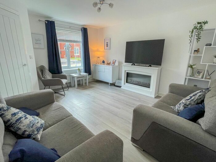 3 Bedroom Semidetached House For Sale In Trusdale Close, Wheatley Hall