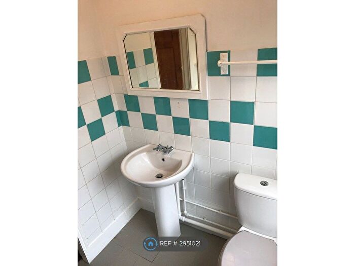 Studio To Rent In Marple, Stockport, SK6