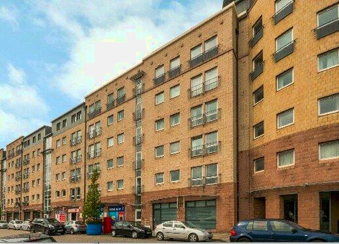 2 Bedroom Flat To Rent In Constitution Street, Edinburgh, EH6