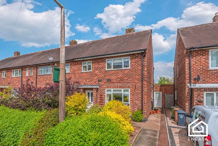 3 Bedroom End Of Terrace House For Sale In Stratford Road, Shirley, B90