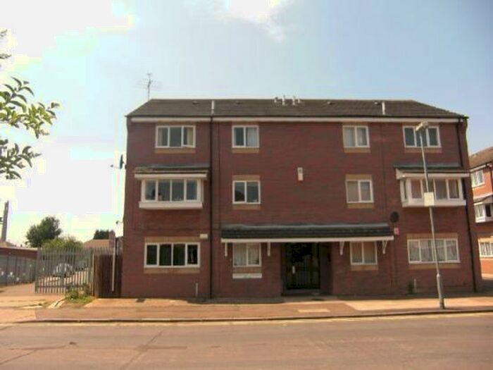 2 Bedroom Flat To Rent In Countess Court, Northampton, NN5