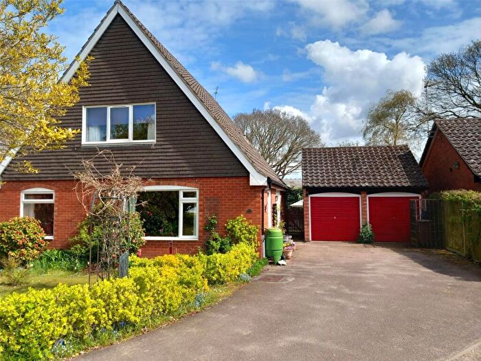 4 Bedroom Bungalow For Sale In Warren Green, Salhouse, Norwich, Norfolk, NR13