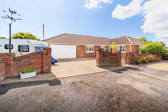 3 Bedroom Detached Bungalow For Sale In Haltoft End Estate, Freiston, Boston, PE22