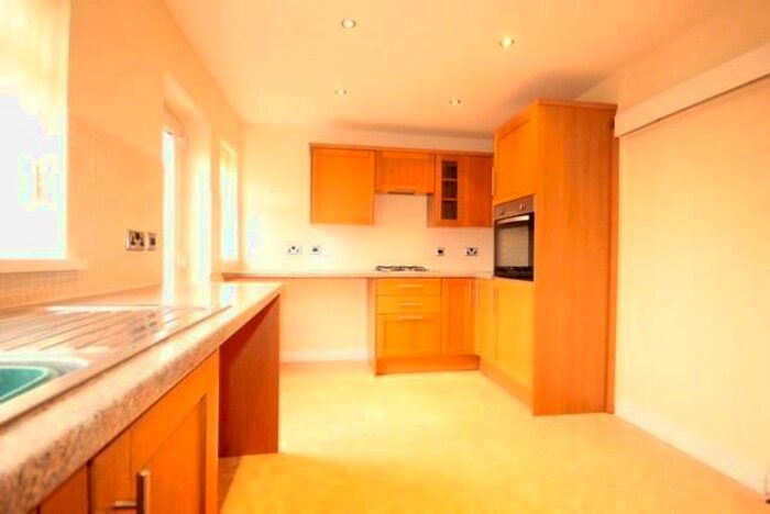 2 Bedroom Semi-Detached House To Rent In *£pppp* Abbey Bridge, Lenton, Nottingham, NG7