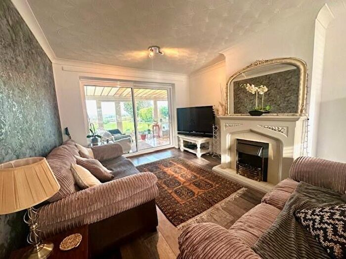 2 Bedroom Bungalow To Rent In Wrights Close, South Wonston, Winchester, SO21
