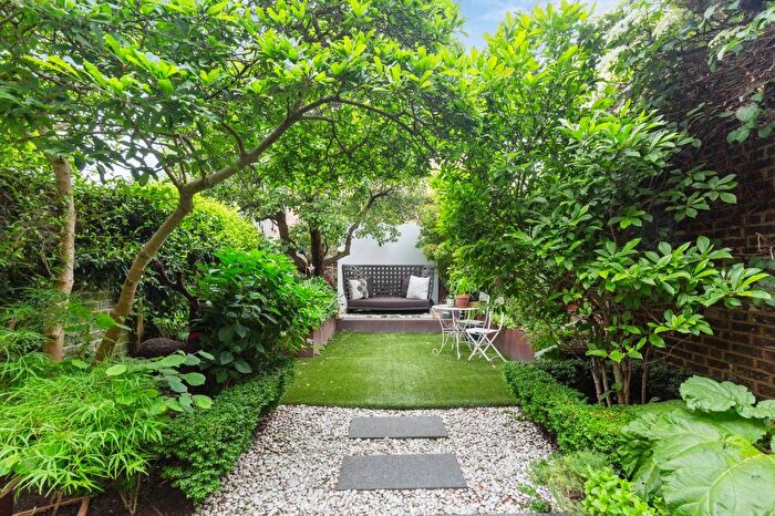 4 Bedroom Property To Rent In Ashchurch Terrace, Ravenscourt Park, W12